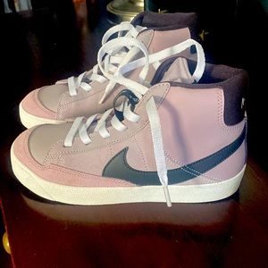 Nike Blazer Mid '77 SE Dance (PS) Little Kids' Shoes Amethyst Ash-Plum Fog -2.5Y